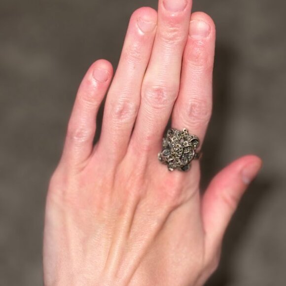 VTG 925 Sterling Silver Marcasite Art Deco Bow Ribbon Ring Approximate Size 8 - Picture 15 of 16